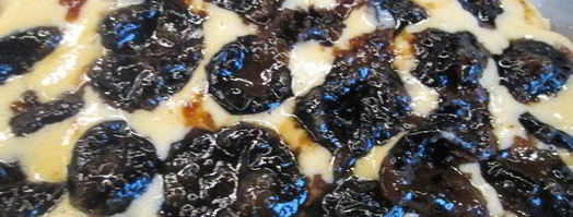 шарлотка с черносливом по-итальянски. Шаг 7
