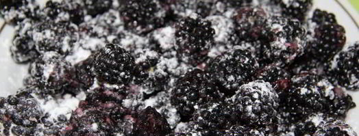 шарлотка с ежевикой. Шаг 4