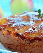 Шарлотка с карамелью