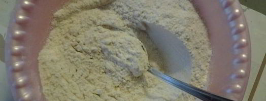 шарлотка с квашеной капустой и цельнозерновой мукой. Шаг 3