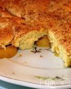 Шарлотка с персиками