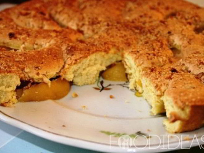 Рецепт шарлотки с персиками