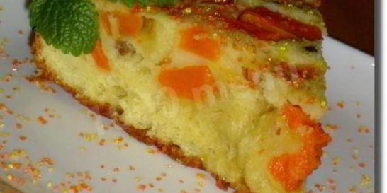 Шарлотка с тыквой и изюмом