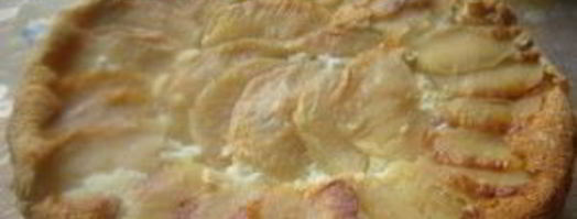 шарлотка с яблоками и изюмом. Шаг 9