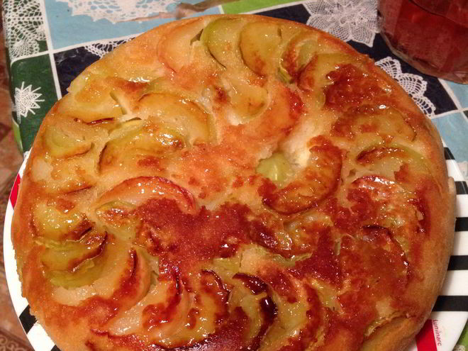 Рецепт шарлотки в мультиварке