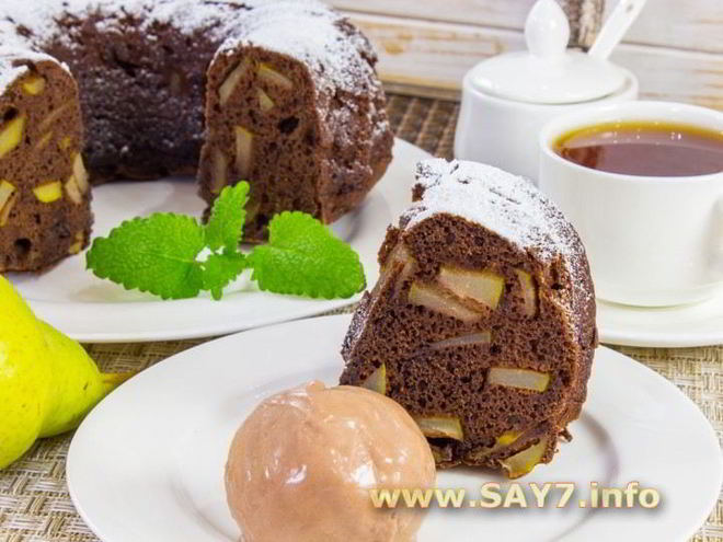 Рецепт шоколадной шарлотки с грушей