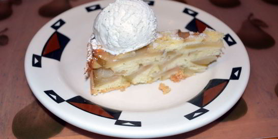 Яблочная шарлотка простая