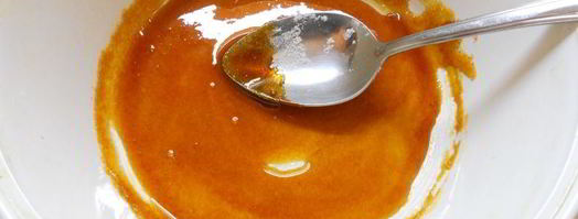 яблочная шарлотка с карамелью в микроволновке. Шаг 3