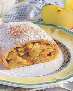Австрийский штрудель с яблоком