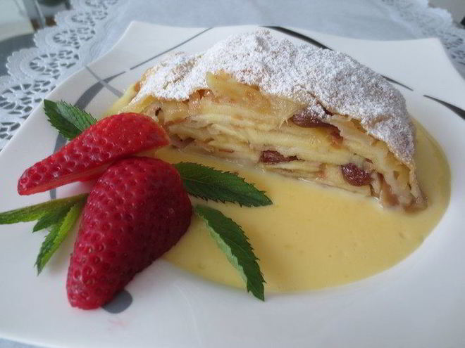 Рецепт австрийского яблочного штруделя