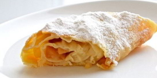 Хрустящий яблочный штрудель с изюмом