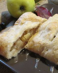 Самый простой яблочный штрудель