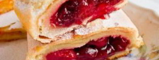 штрудель из творожного теста с вишневой начинкой. Шаг 9