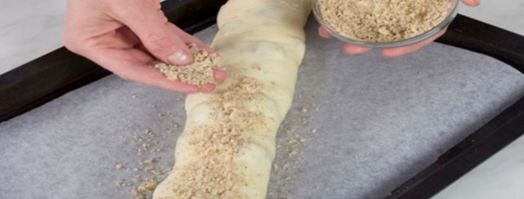 штрудель с вишнями и фундуком. Шаг 4