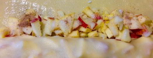 штрудель с яблоками и вишней. Шаг 9