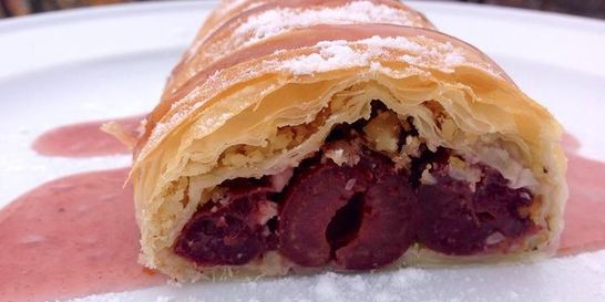 Вишневый штрудель