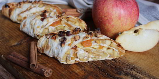 Яблочный штрудель из лаваша