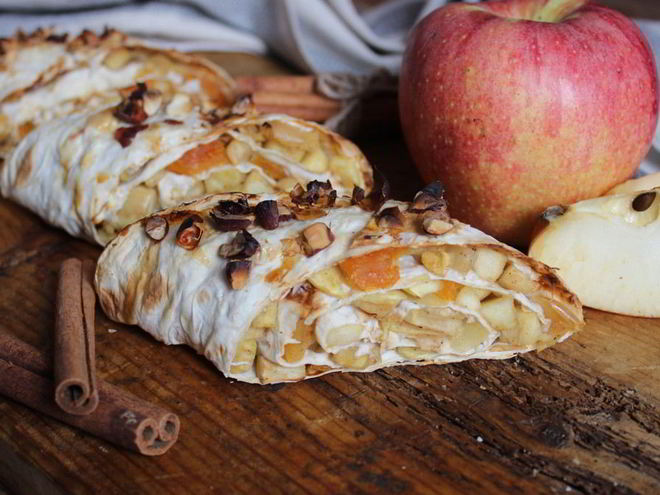 Рецепт яблочного штруделя из лаваша
