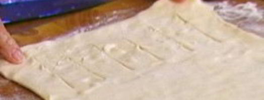 яблочный штрудель с изюмом. Шаг 3