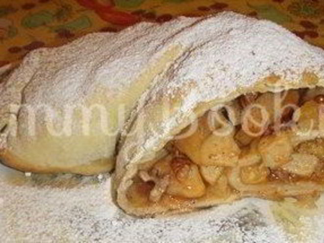 Рецепт яблочного штруделя с орехами