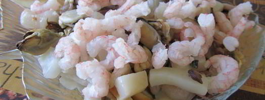 слоеные конвертики с морским коктейлем. Шаг 3