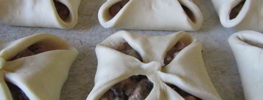 слоеные конвертики с морским коктейлем. Шаг 7