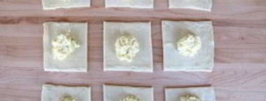 слойки из бездрожжевого теста с сыром. Шаг 4