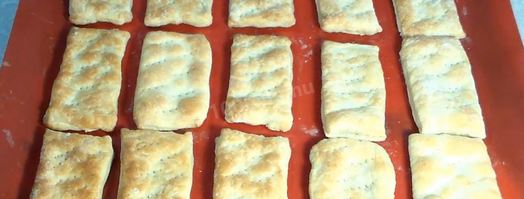 слойки с клубникой и кремом. Шаг 6