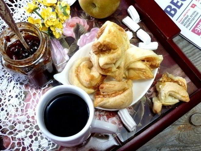 Рецепт слоек с маршмеллоу и орехами