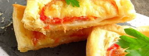 слойки с сырно-томатной начинкой. Шаг 10