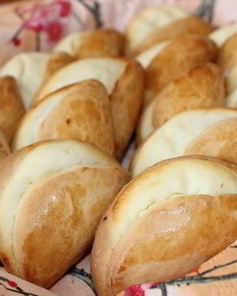 Домашние сочни с творогом к чаю