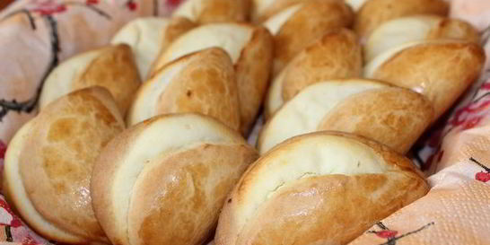 Домашние сочни с творогом к чаю