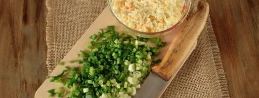 несладкие сырники с начинкой из яйца и зеленого лука. Шаг 7