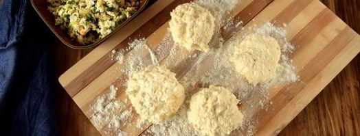 несладкие сырники с начинкой из яйца и зеленого лука. Шаг 9