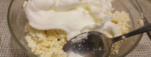 пышные сырники с кокосовой мукой. Шаг 6