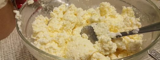 пышные сырники с кокосовой мукой. Шаг 7