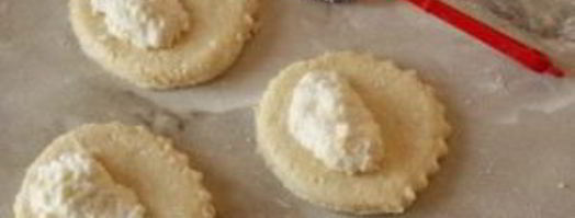 сочни с творогом из песочного теста. Шаг 9