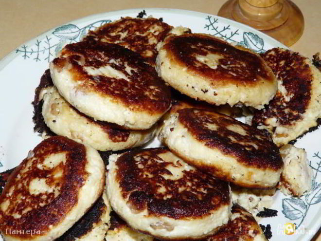 Рецепт сырников с курагой и изюмом