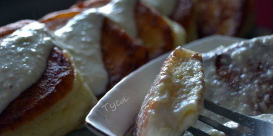 Сырники, тушенные в сладкой сметане