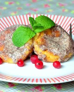 Сырники в духовке под сметанным соусом