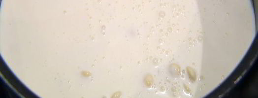 творожник с белым шоколадом и малиной. Шаг 7