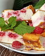 Творожник с малиной