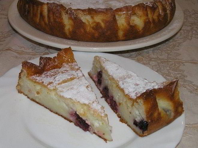 Рецепт творожника с вишней