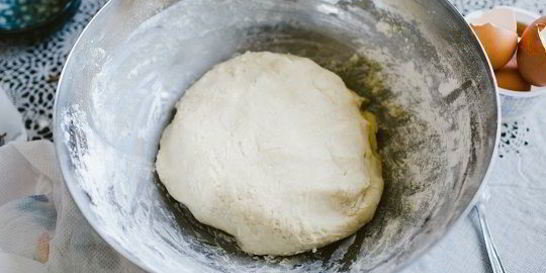 Тесто для пиццы с творогом