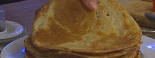 блинный торт с карамельной глазурью. Шаг 4