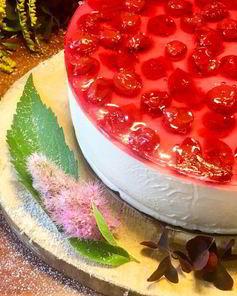 Творожный торт с бисквитом и желе