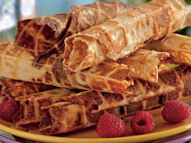 Рецепт творожных вафель с финиками