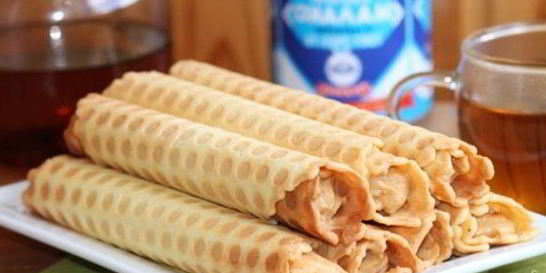 Вафельные трубочки с кремом