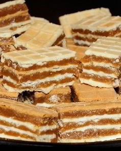 Вафли с карамелью