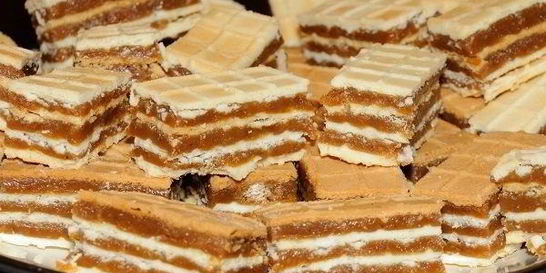 Вафли с карамелью